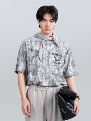 短袖圓領(lǐng)T恤